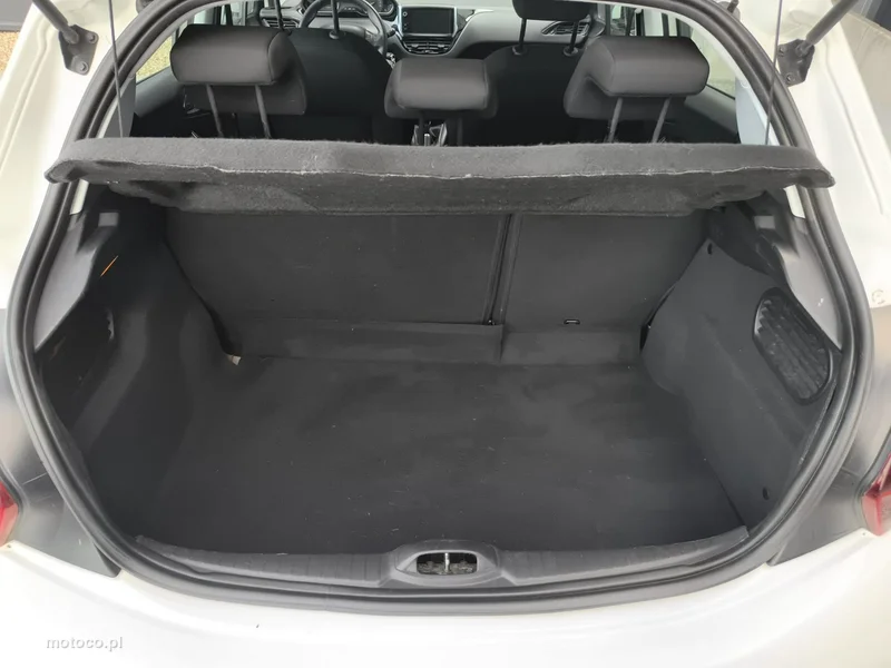 Peugeot 208 18