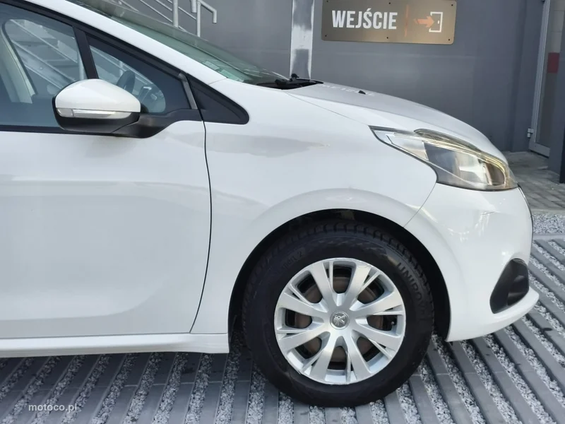 Peugeot 208 22