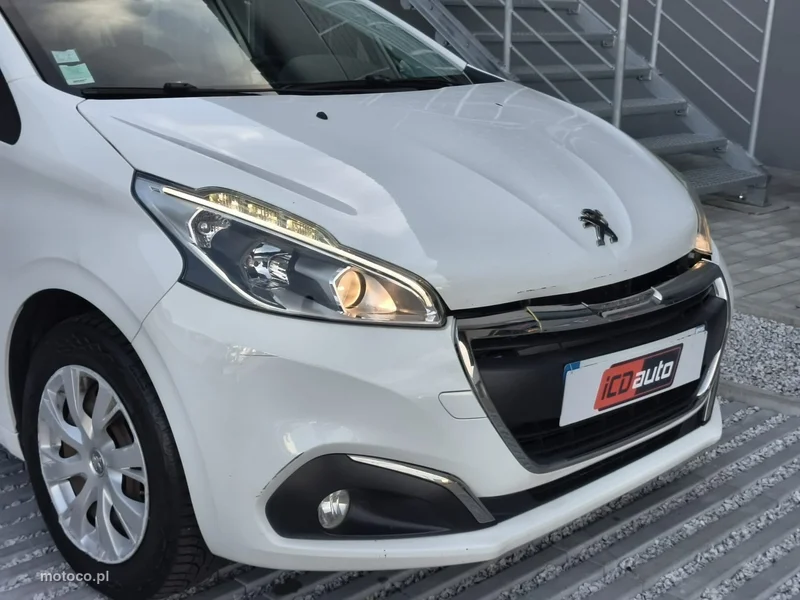 Peugeot 208 24