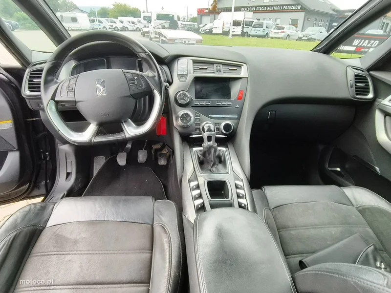 DS Automobiles DS 5 12