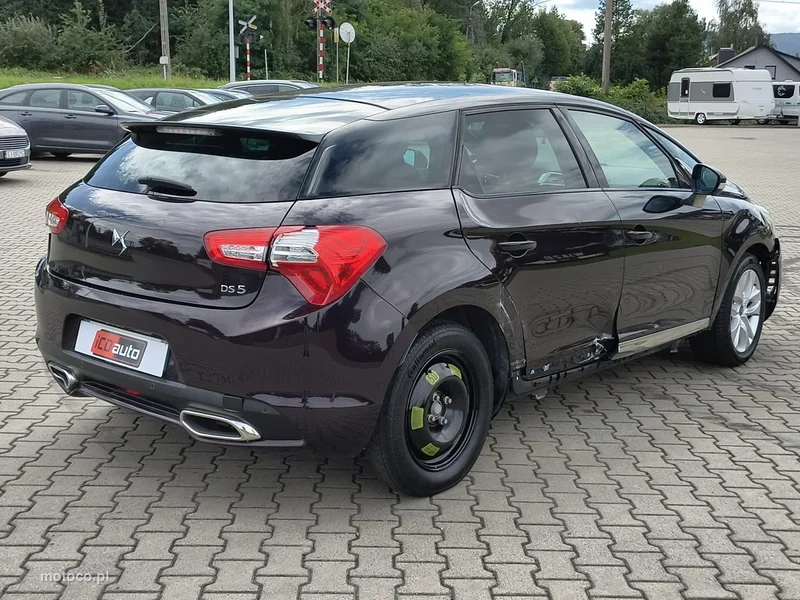 DS Automobiles DS 5 7