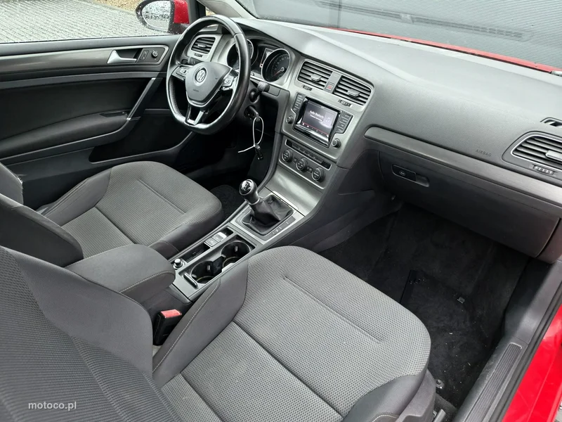 Volkswagen Golf VII 14