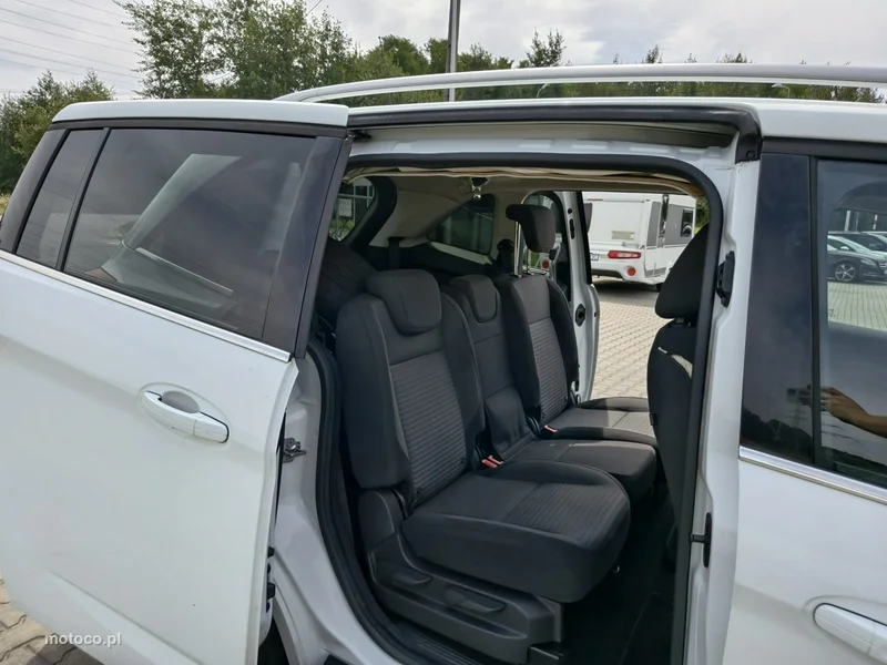 Ford Grand C-Max 15