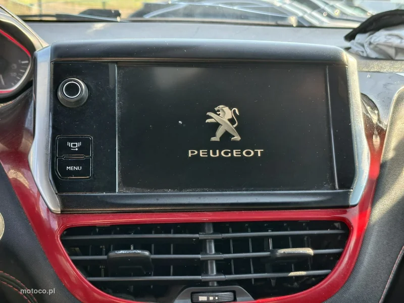 Peugeot 208 12