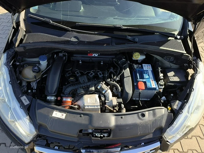 Peugeot 208 25