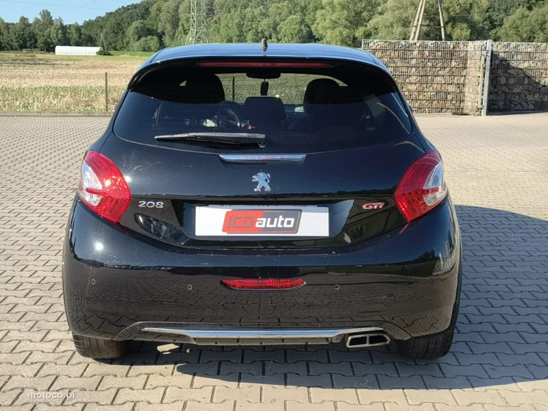 Peugeot 208 6