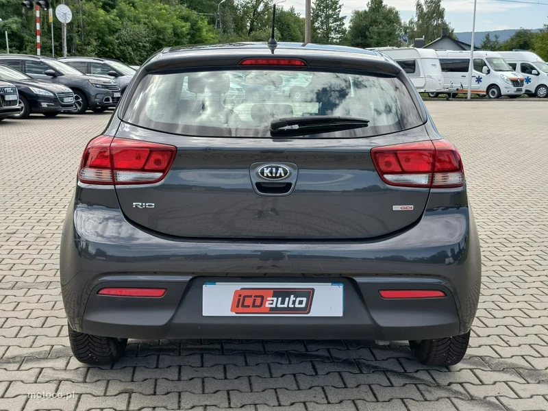 Kia Rio 6