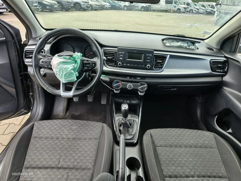 Kia Rio 10