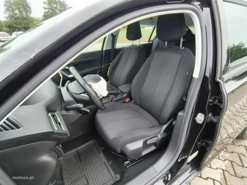 Peugeot 308 9