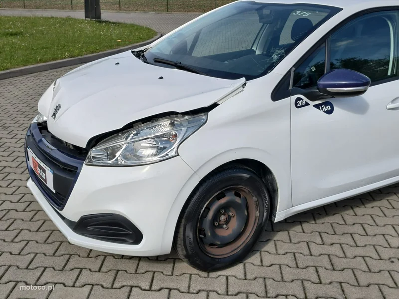 Peugeot 208 22