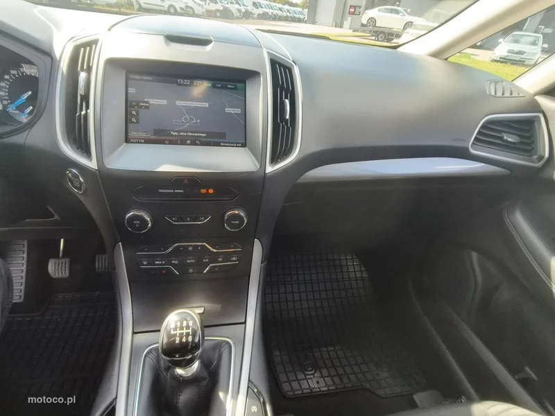 Ford S-Max II 15