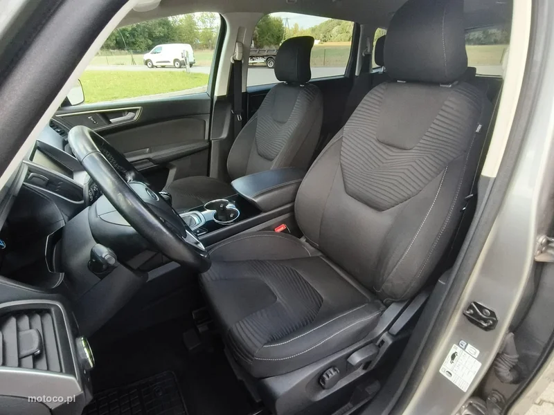 Ford S-Max II 9