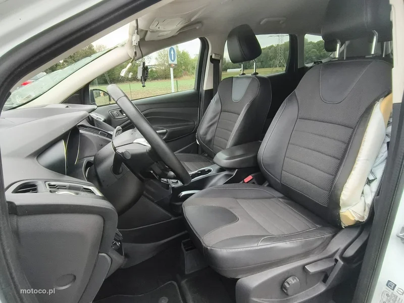 Ford Kuga II 10