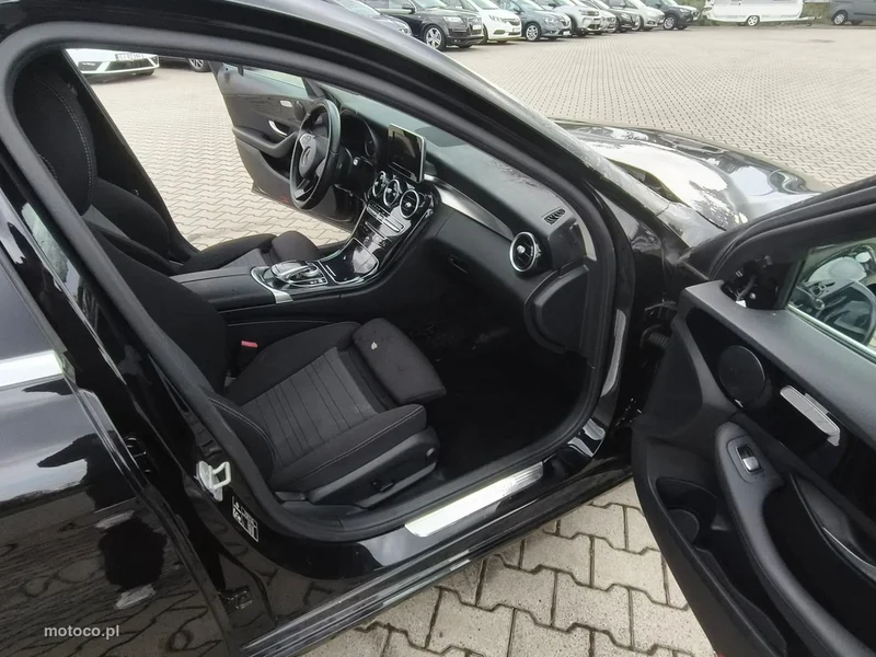 Mercedes-Benz Klasa C W205 C 200 14