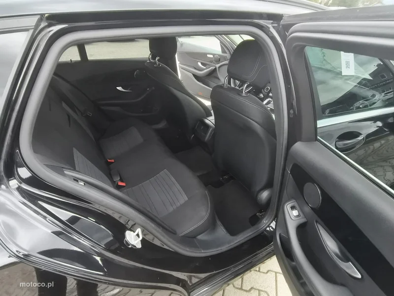 Mercedes-Benz Klasa C W205 C 200 16