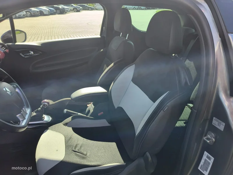 Citroen DS3 10