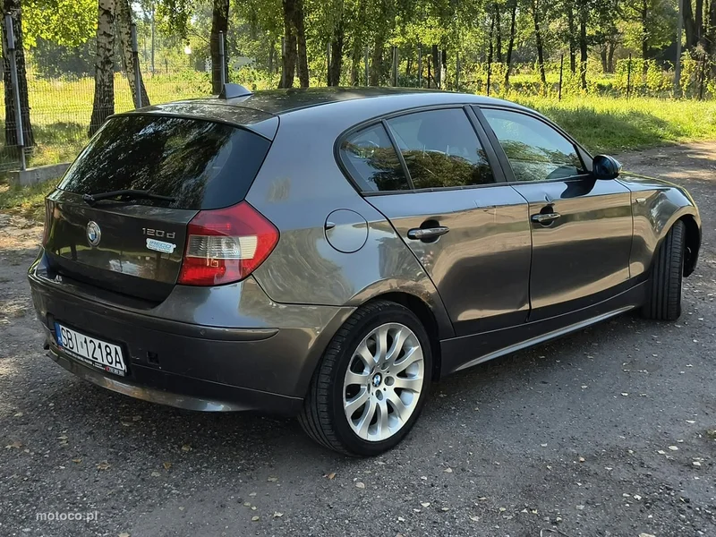BMW Seria 1 E87 120 7