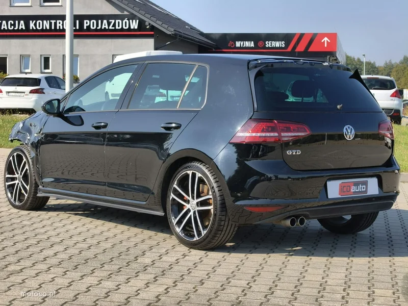 Volkswagen Golf VII 5