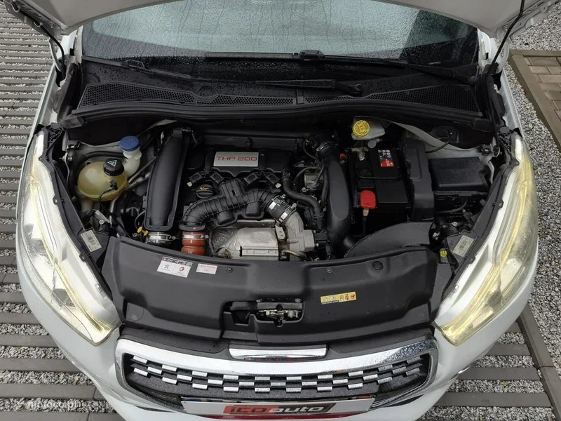 Peugeot 208 19