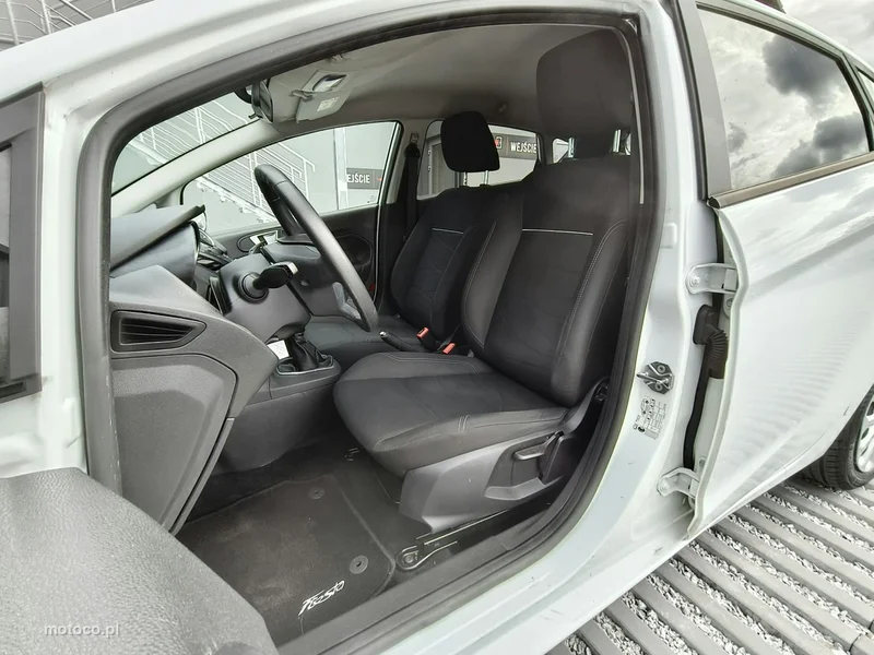 Ford Fiesta VI 9