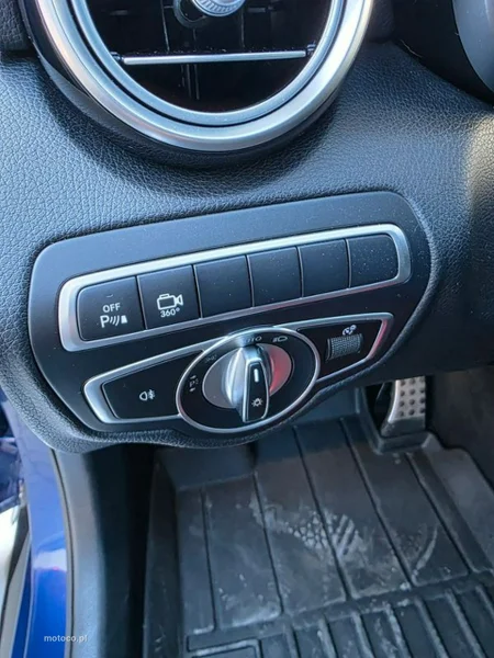 Mercedes-Benz GLC X253 220 29