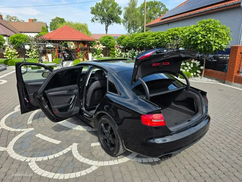 Audi A4 B8 11