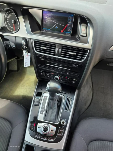 Audi A4 B8 23