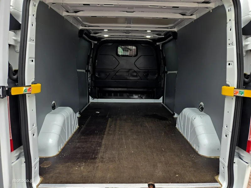 Ford Transit Custom 21