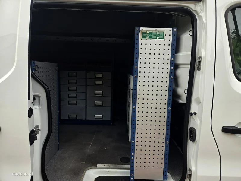 Renault Trafic 19