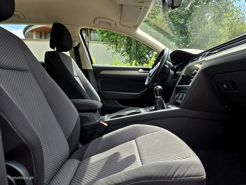 Volkswagen Passat Variant B8 5