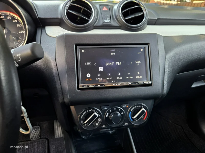 Suzuki Swift 14