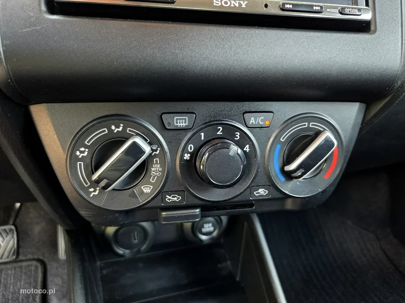 Suzuki Swift 22