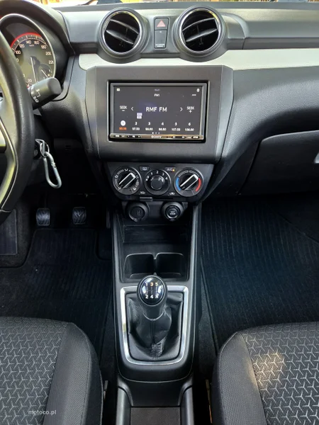 Suzuki Swift 25