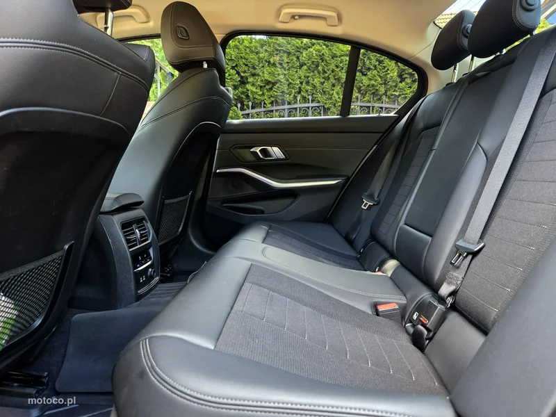 BMW Seria 3 G20 320 12