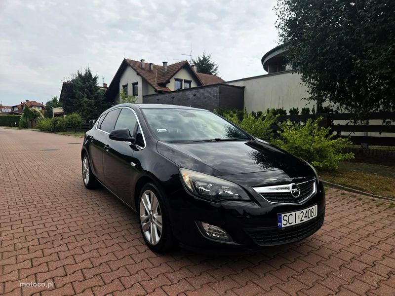 Opel Astra J 2