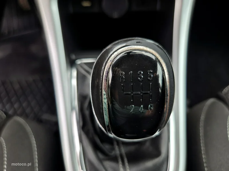Opel Astra J 19