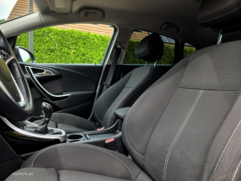 Opel Astra J 10