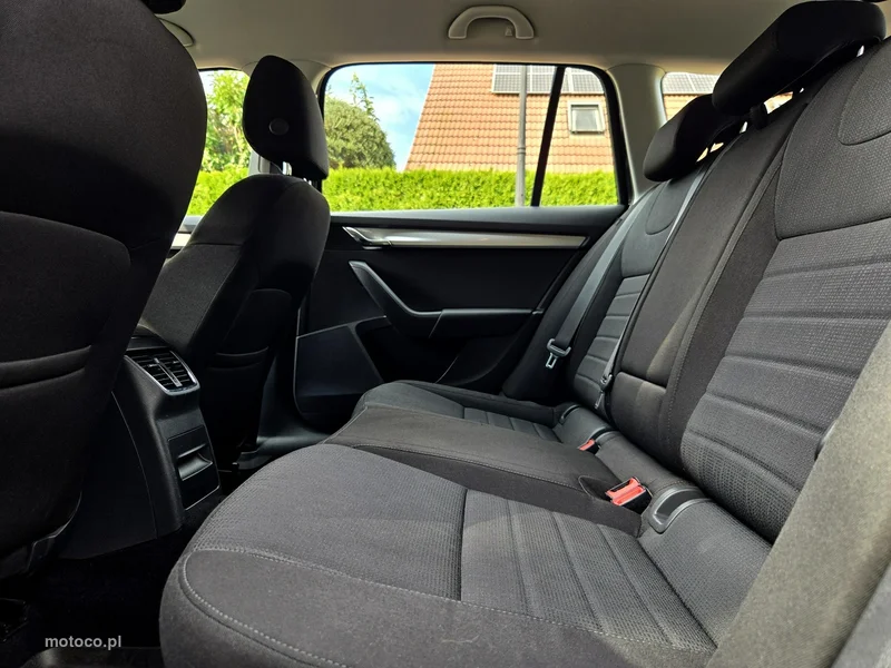 Skoda Octavia III 9