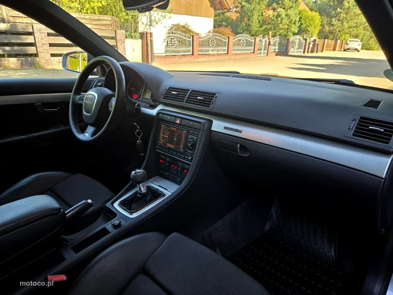Audi A4 B7 6