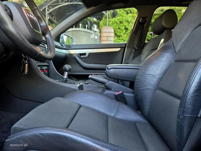 Audi A4 B7 8