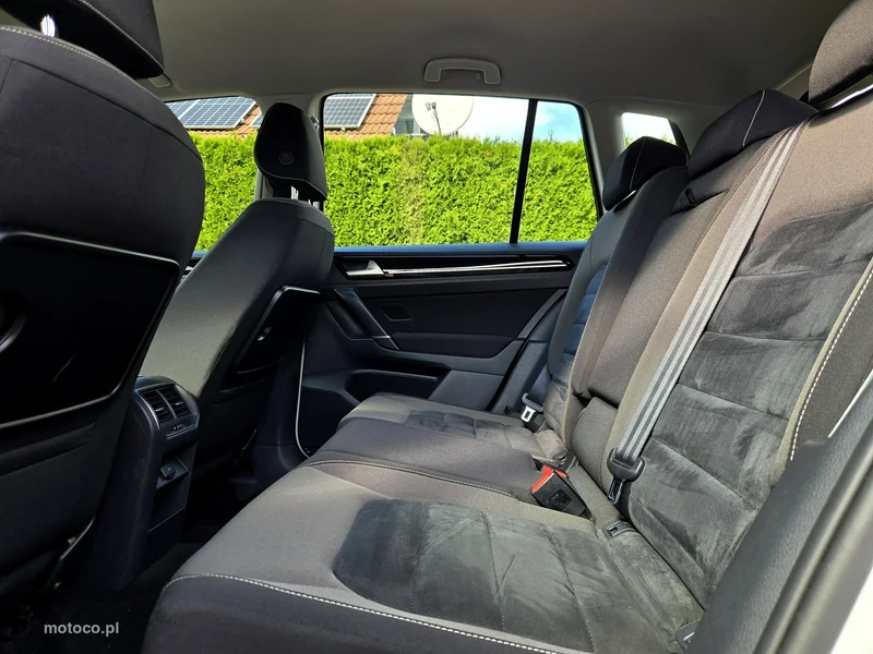 Volkswagen Golf Sportsvan VII 12