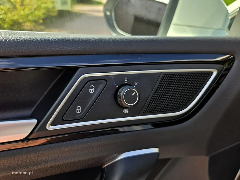 Volkswagen Golf Sportsvan VII 17