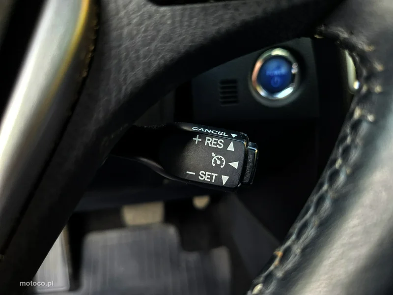 Toyota Auris E180 18