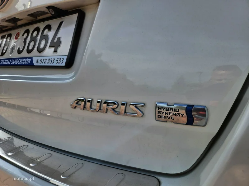 Toyota Auris E180 22