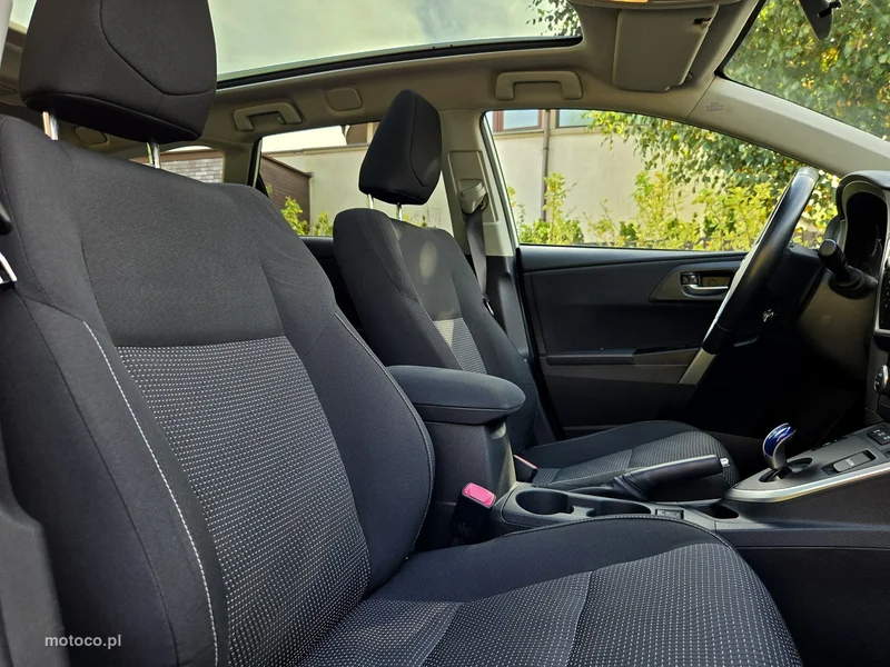 Toyota Auris E180 7