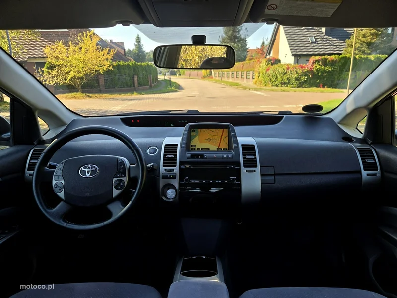 Toyota Prius+ XW20 13