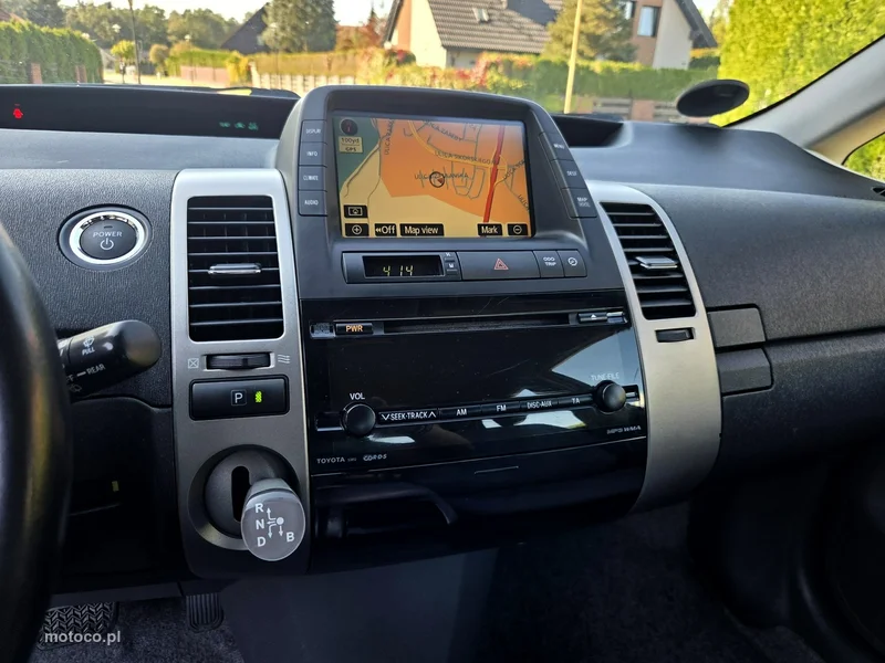 Toyota Prius+ XW20 15