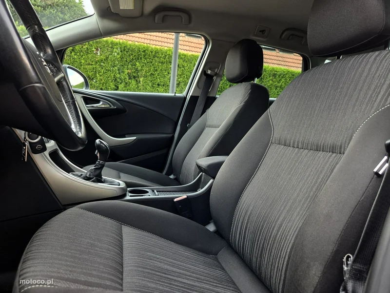 Opel Astra Sports Tourer 10