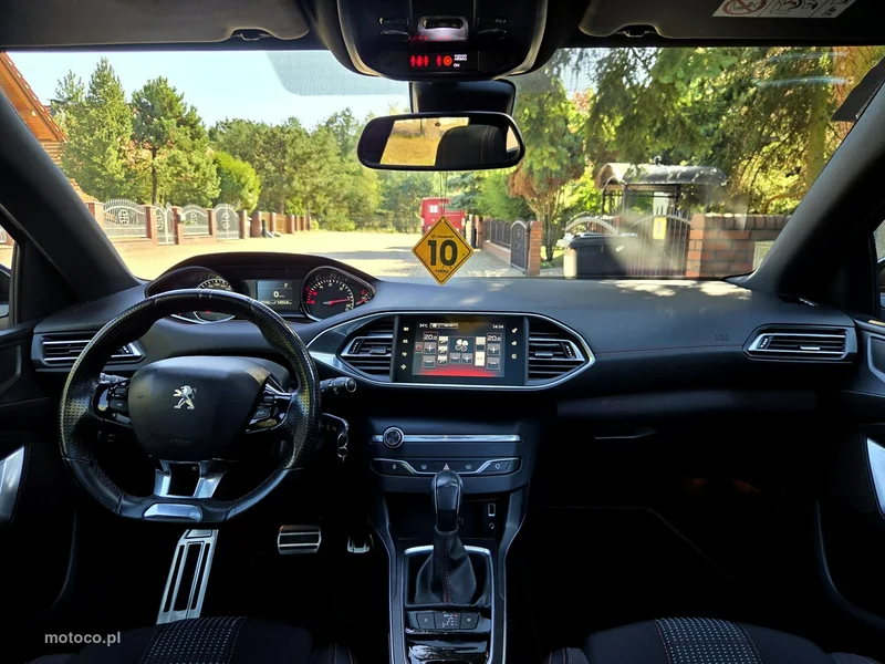 Peugeot 308 13
