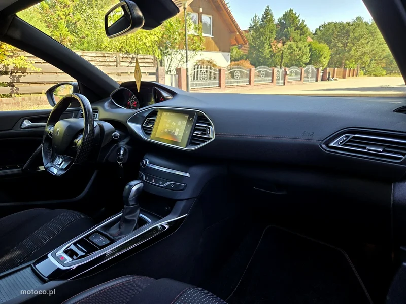 Peugeot 308 6